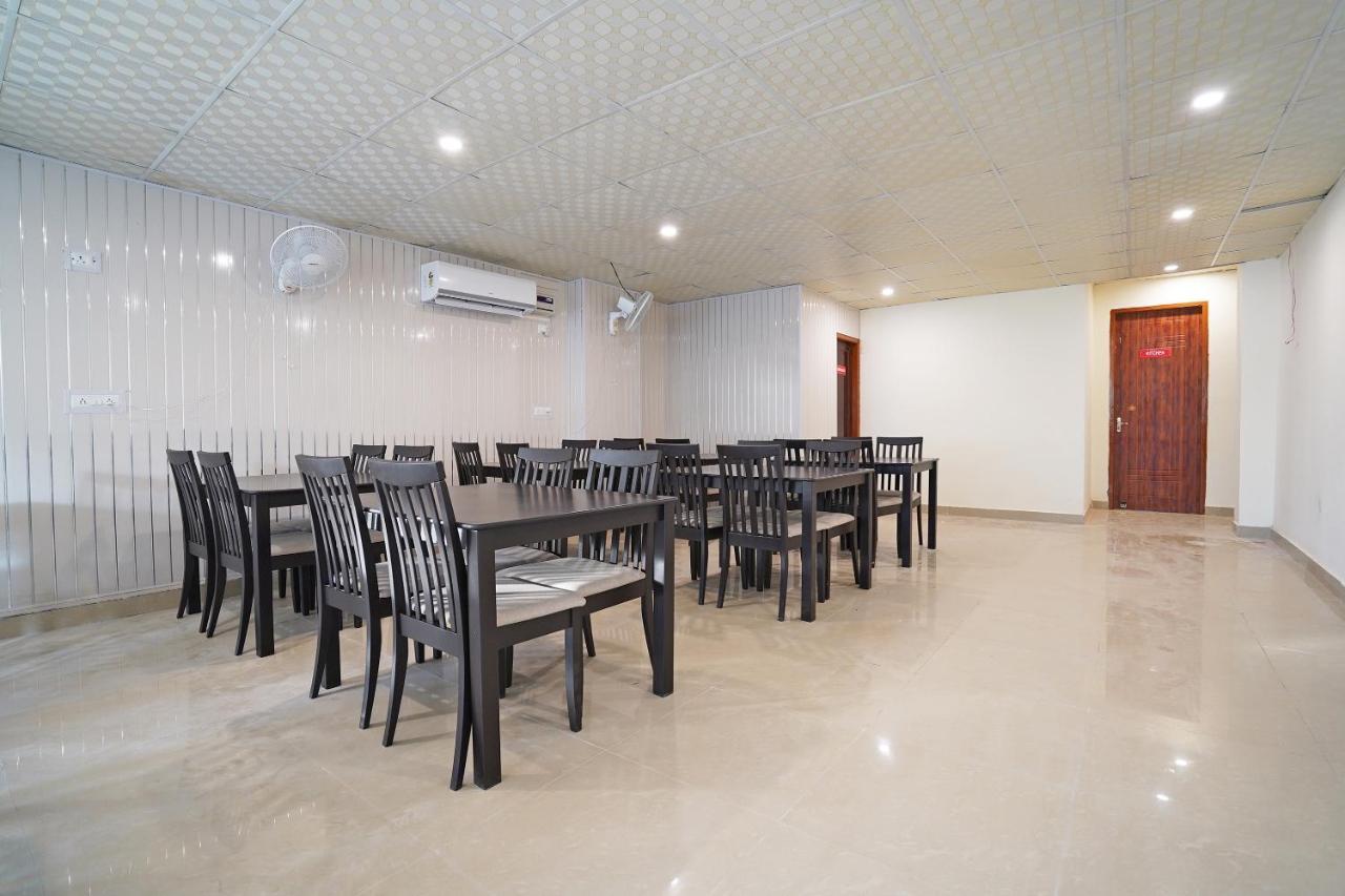 Oyo Flagship 77122 Gmd Vasundhara Ghaziabad Extérieur photo