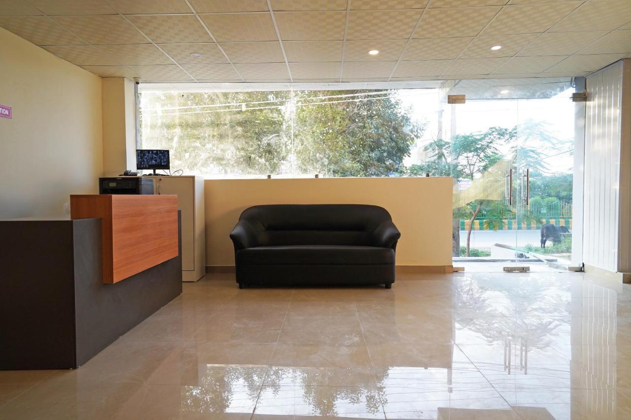 Oyo Flagship 77122 Gmd Vasundhara Ghaziabad Extérieur photo