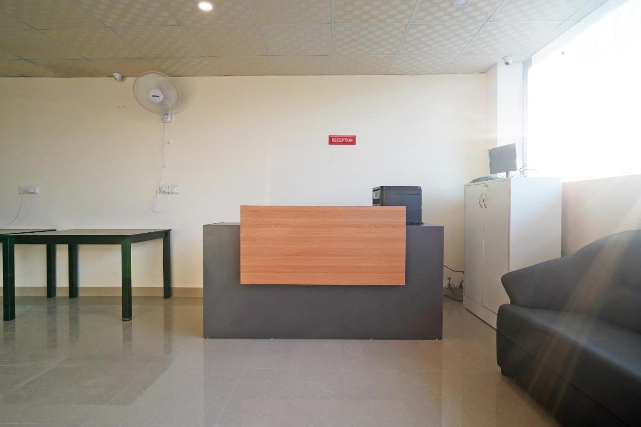 Oyo Flagship 77122 Gmd Vasundhara Ghaziabad Extérieur photo